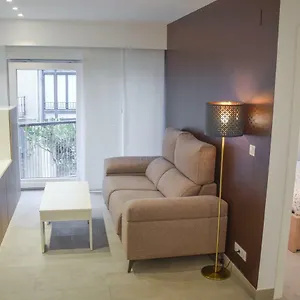 Apartment Modern & Spacious Near La Concha Bay, San Sebastián